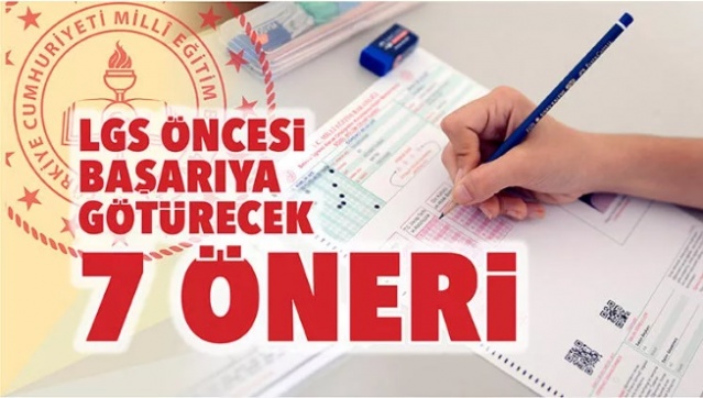 Milli Eğitim Bakanlığı (MEB) tarafından 5 Haziranda gerçekleştirilecek Liselere Geçiş Sistemi (LGS) sınavına sayılı günler kaldı. Türkiye genelinde 8. sınıfta öğrenim gören 1.2 milyon öğrencinin sınava katılması bekleniyor.
LGS’nin bir zeka sınavı değil, emek sınavı olduğunu söyleyen Eğitimci Barış Sezgin, planlı çalışan ve motivasyonu yüksek olan öğrencilerin sınavda başarılı olduklarını ifade etti. Sezgin, nokta atışı çözümlere, sınav simülasyonuna ve öğrencileri motive edecek iyi gelenler listesi yapmaya dikkat çekti.