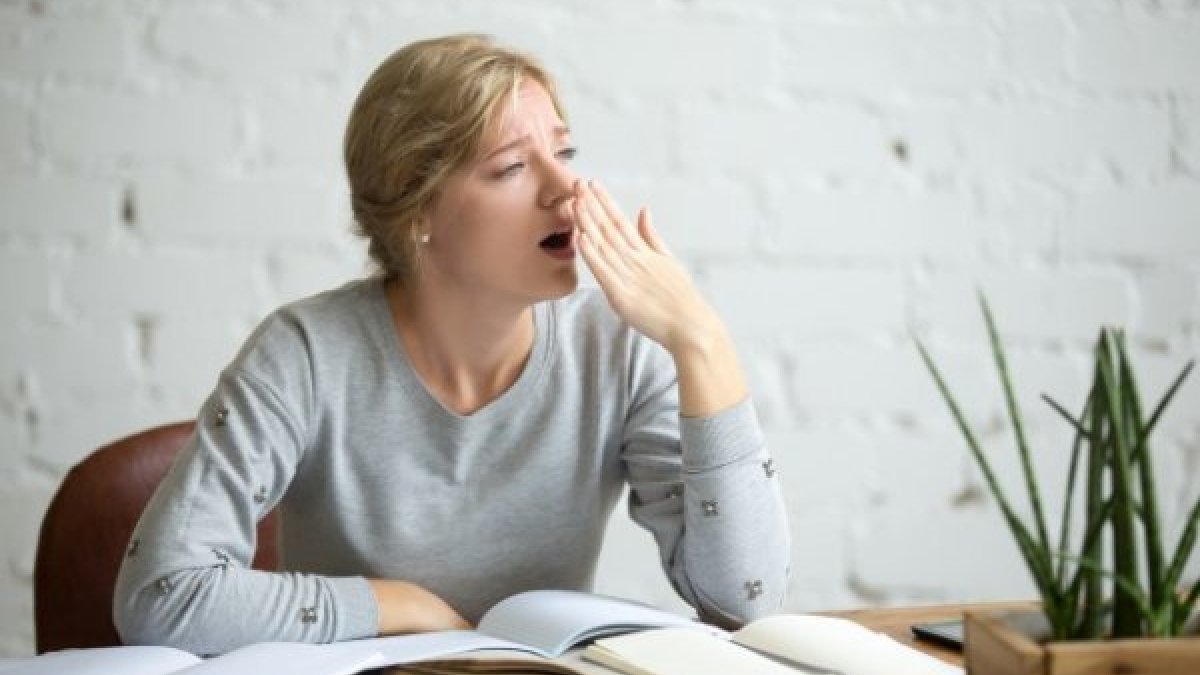 Kitap okurken uykumuzun gelmesinin nedeni nedir?