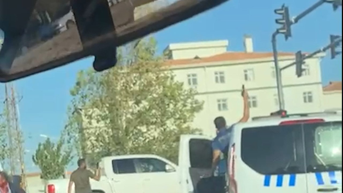 Şanlıurfa'da okul önünde silahlı kavga! 2 öğrenci hayatını kaybetti