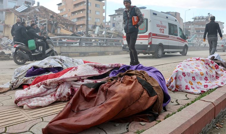 Yakınlarını depremde kaybeden CHP'li Güzelmansur Hatay'dan isyan etti: 'Ceset torbası gönderin'
