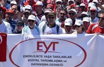 Emeklilikte Yaşa Takılanlarla İlgili Flaş Açıklama!