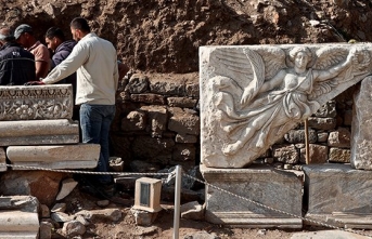 Efes'teki yangın tabakası altından 1400 yıllık beslenme alışkanlığı çıktı